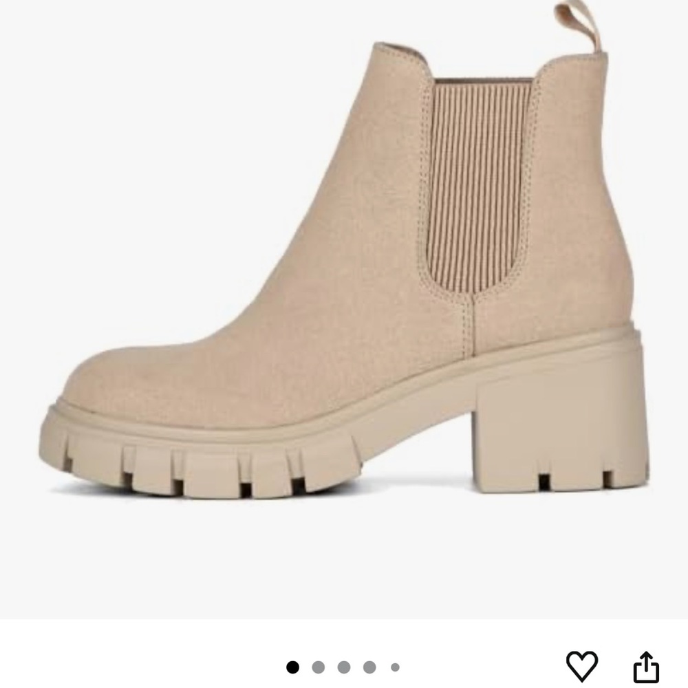 New Tan Chelsea chunky platform pull on Boots no box